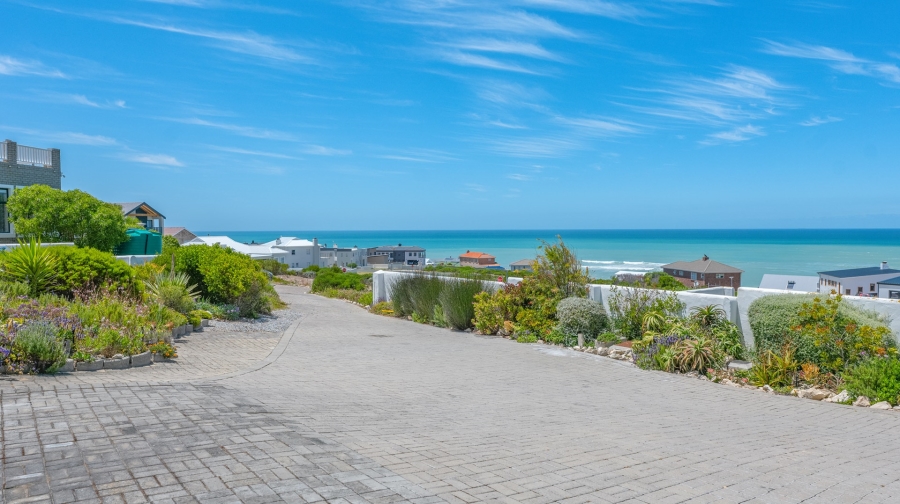 4 Bedroom Property for Sale in Oceanview Heights Western Cape